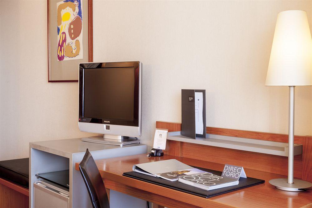 Ac Hotel Ponferrada By Marriott Екстериор снимка