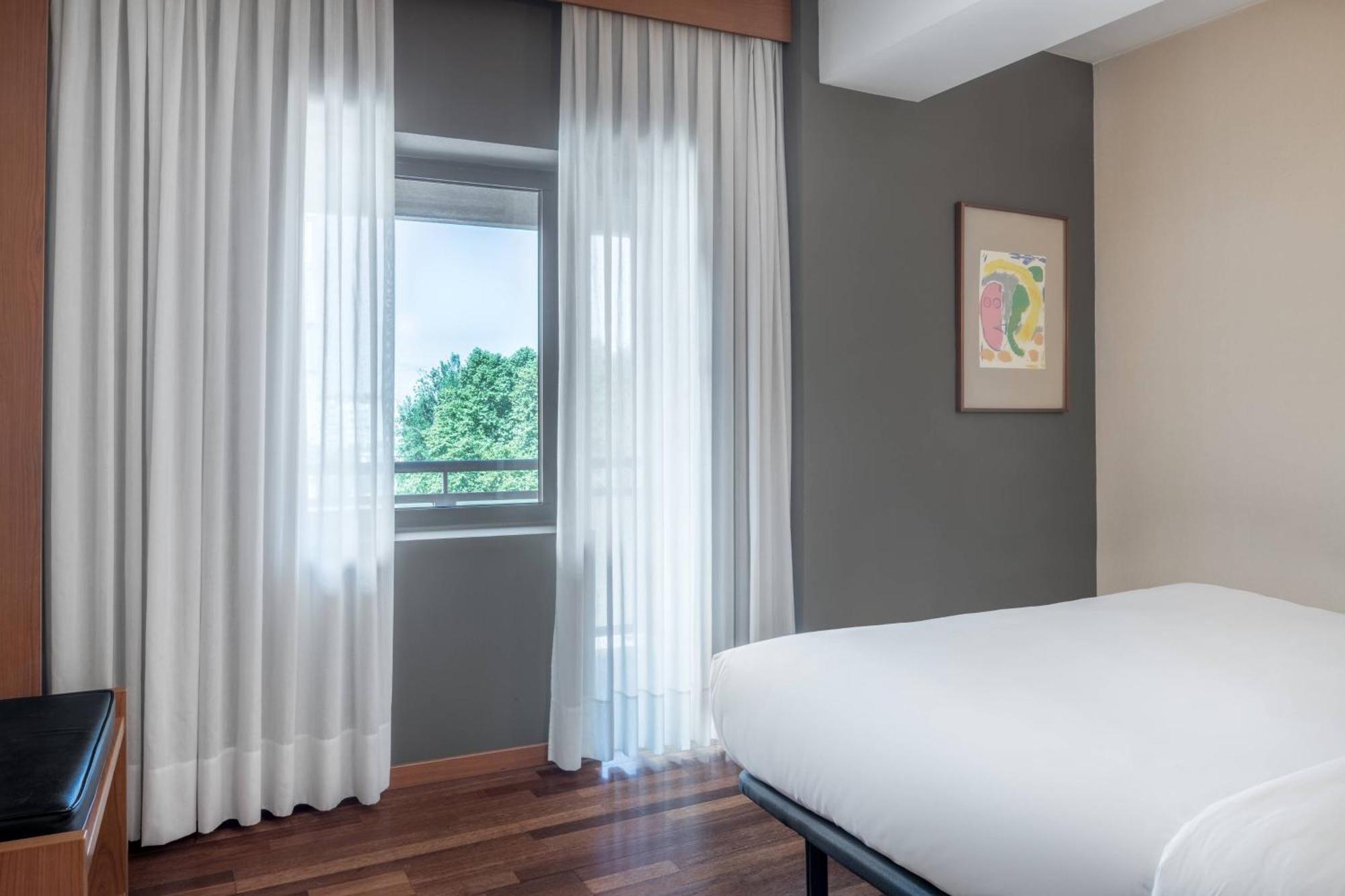 Ac Hotel Ponferrada By Marriott Екстериор снимка