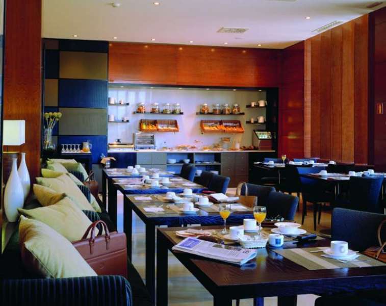 Ac Hotel Ponferrada By Marriott Ресторант снимка
