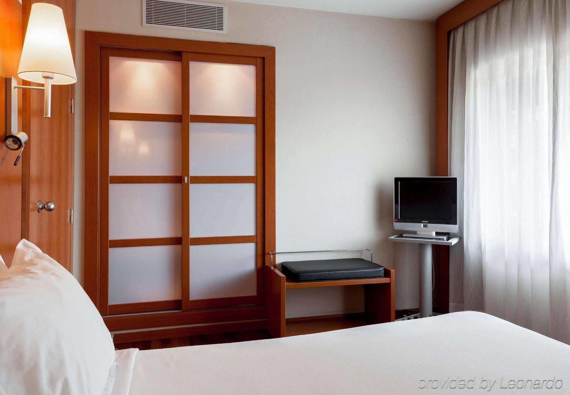 Ac Hotel Ponferrada By Marriott Екстериор снимка